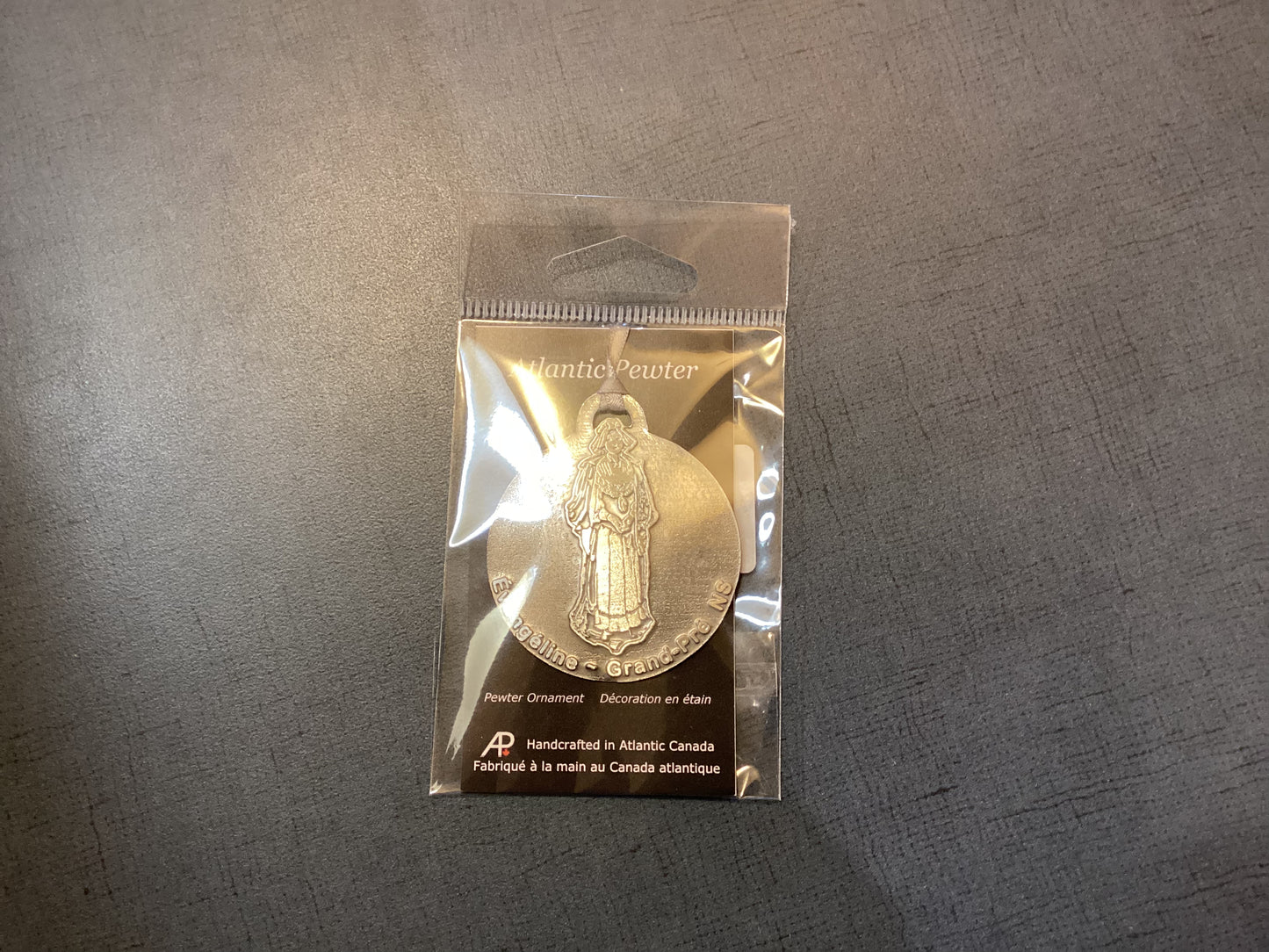 Ornement en étain Évangéline