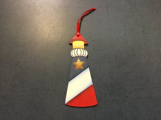 Décoration en bois : Ornement phare acadien
