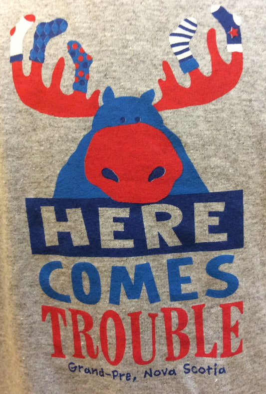T-shirt : Bébé, voici l'élan en difficulté